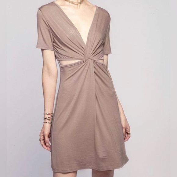 Gathered Cut Out Front Boutique A-Line Light Mocha Beige Dress LARGE NEW NWT - Picture 1 of 2
